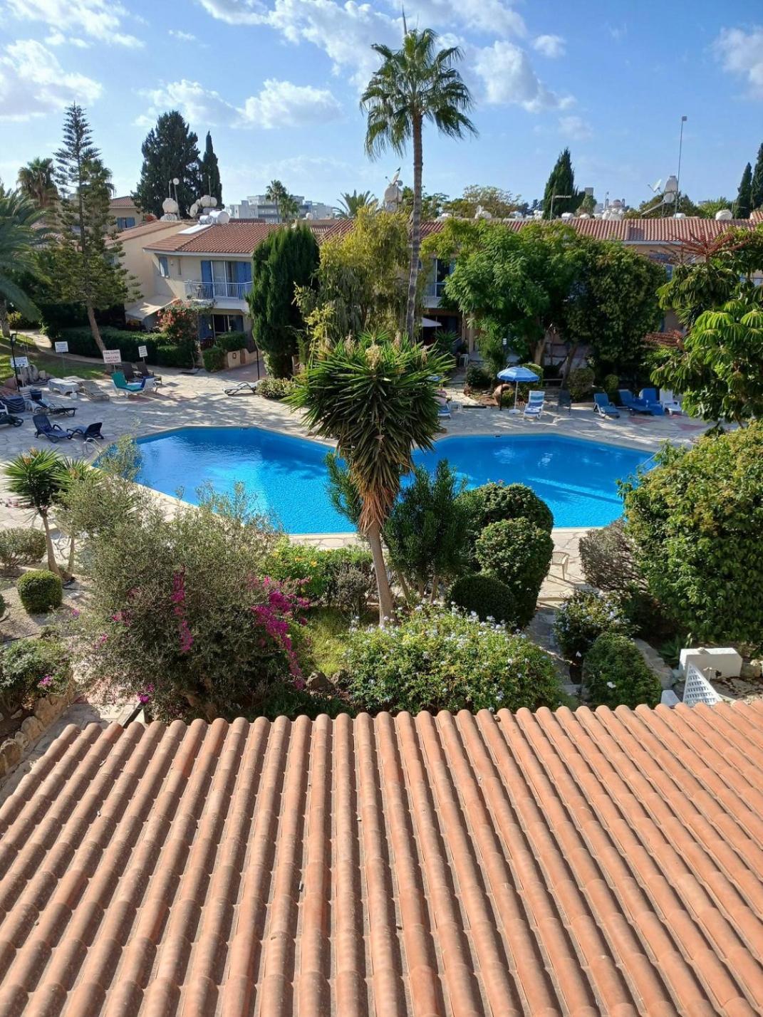 Resitour Paradise Gardens Pafos Exterior foto